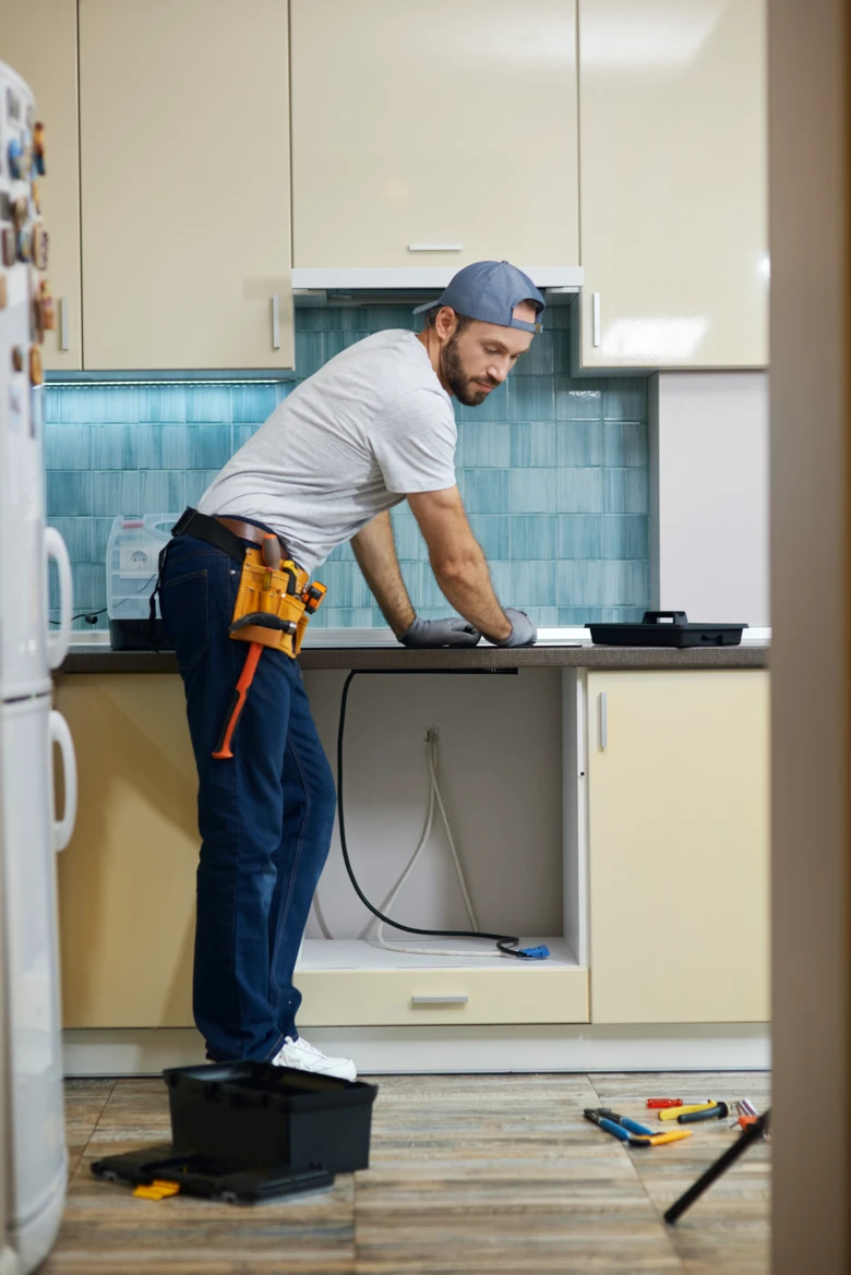 Kitchen renovation work preserving plumbing and electrical to reduce renovation costs